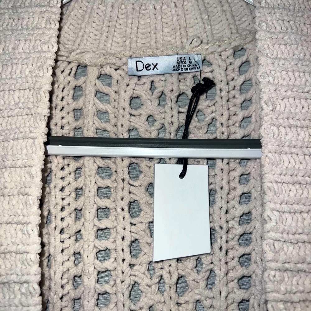 NWT DEX LARGE CROCHET CARDIGAN